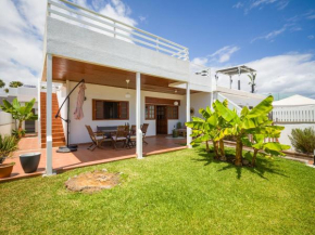 Banana House in Top Location by TenPropertiesgc